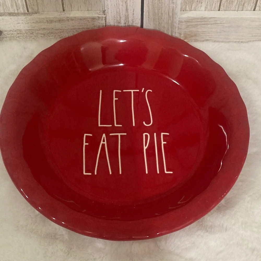 Rae Dunn Red Pie Dish with 'Let's Eat Pie' Text